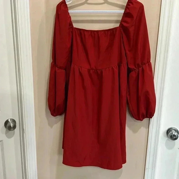 (33)NWOT bubble sleeve  dress - Picture 5 of 5